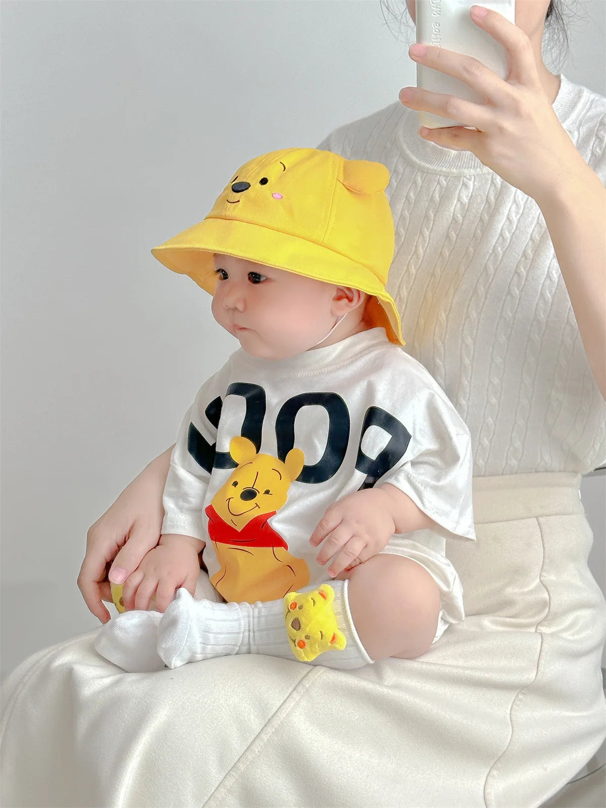 Disney Cartoon Pooh Bear Bodysuits Treasure Bag Fart Clothes Cotton Soft Summer Baby Clothes Newborn Photography Romper K5652