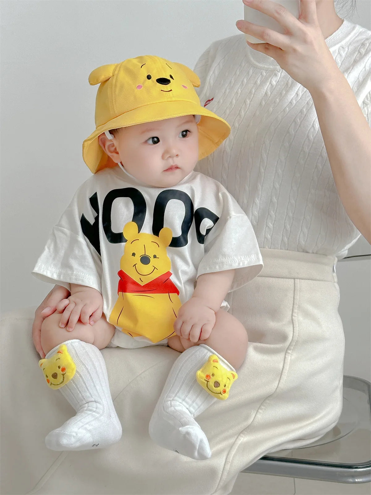 Disney Cartoon Pooh Bear Bodysuits Treasure Bag Fart Clothes Cotton Soft Summer Baby Clothes Newborn Photography Romper K5652