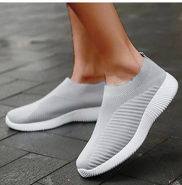 2024 New Fashion Sneakers For Women Casual Shoes Comfortable Soft Sneakers Women Slip On Sock Shoes For Women Ladies Flat Shoes