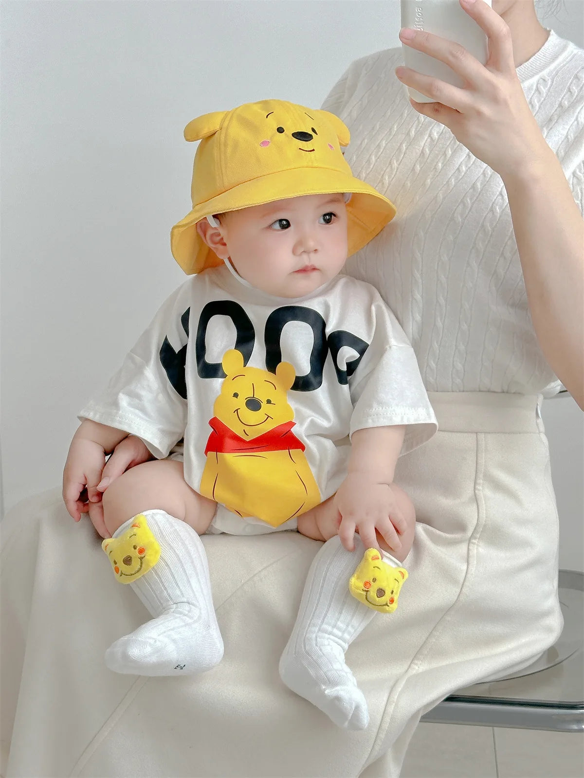 Disney Cartoon Pooh Bear Bodysuits Treasure Bag Fart Clothes Cotton Soft Summer Baby Clothes Newborn Photography Romper K5652