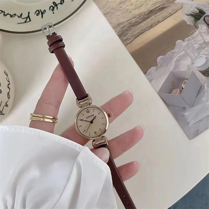 MAYZHISU Simple Women's Watches Small Round Ladies Bracelet Watch PU Leather Thin Retro Quartz Wristwatch for Women Girls Gifts