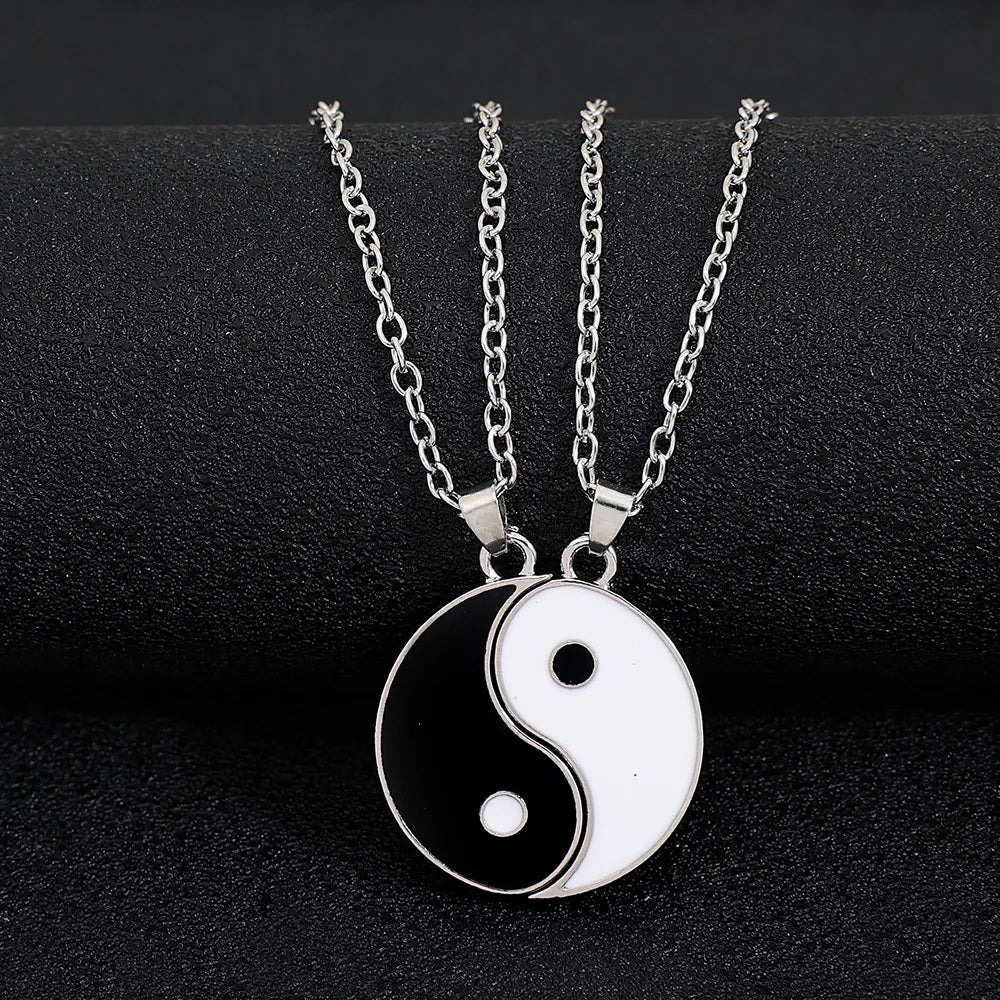 2Pcs Tai Chi Yin Yang Eight Trigrams Pendant Necklaces Set for Couple Silver Color Chain Matching Lover Choker Collar Gift