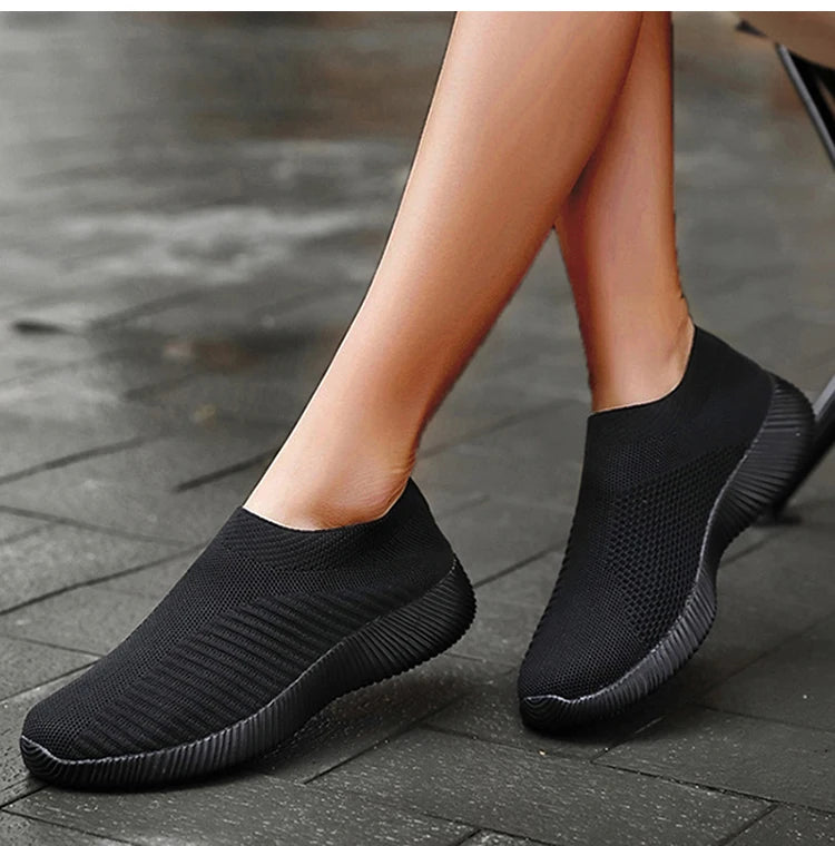 2024 New Fashion Sneakers For Women Casual Shoes Comfortable Soft Sneakers Women Slip On Sock Shoes For Women Ladies Flat Shoes