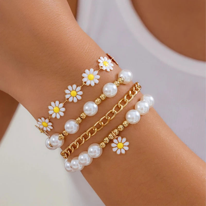 8pcs Vintage Daisy Flower Pendant Bracelet Set for Women Bohemian Beaded Enamel Star Heart Pearl Bangles Trendy Jewelry Gifts